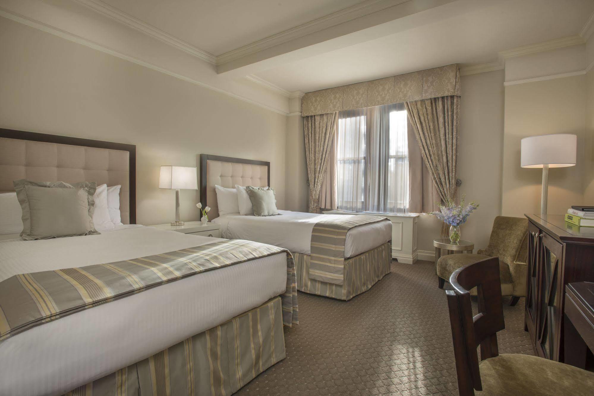 Warwick New York Hotell Exteriör bild